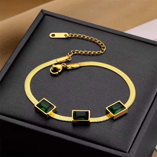 Emerald Trinity Snake Chain Armband