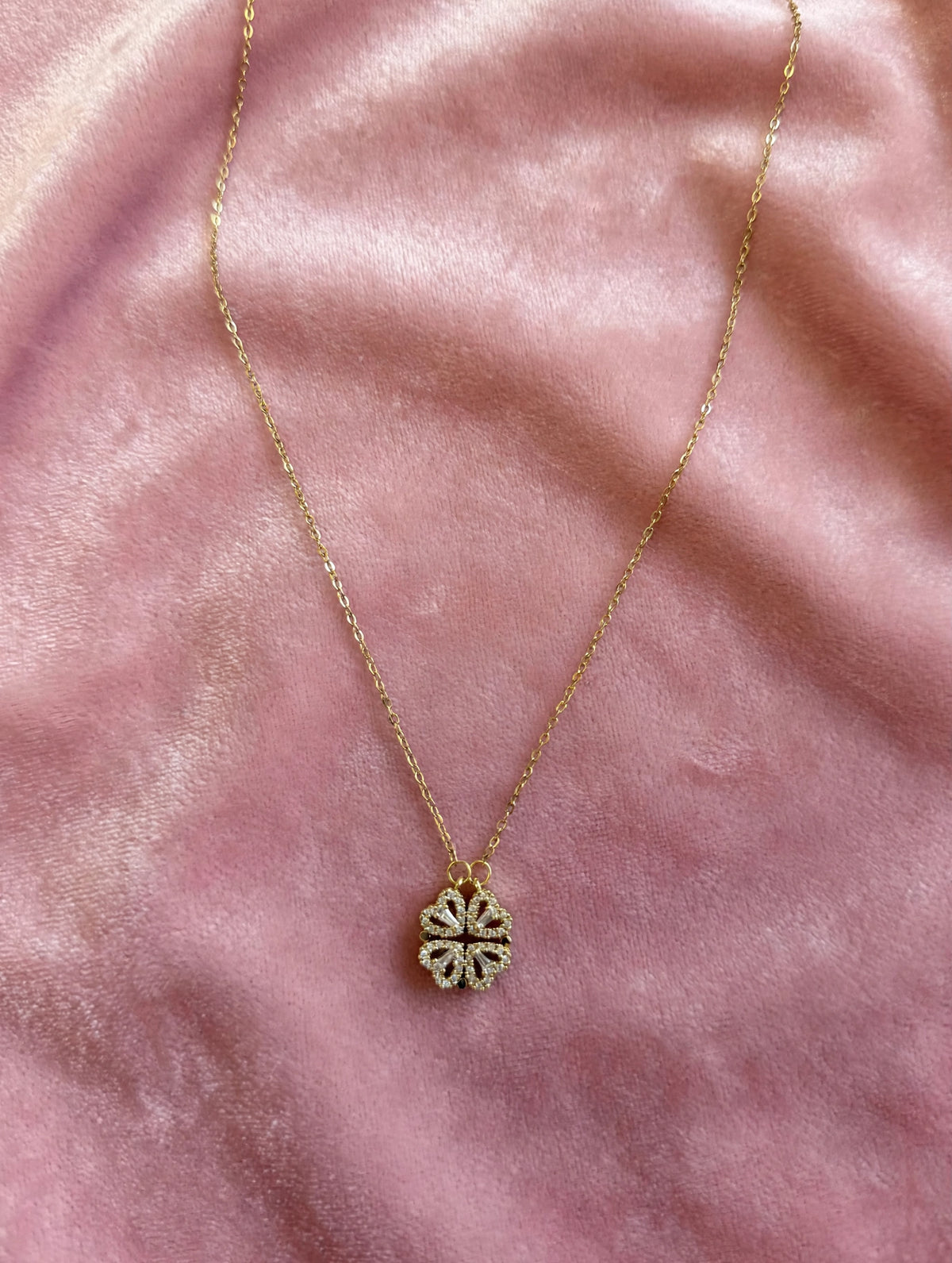 Gouden Klavertje Vier Zirkonia Ketting